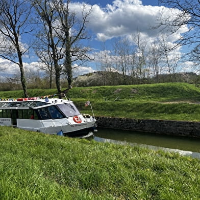 ARRÊT 2025   -   Bateau promenade 'La Billebaude'